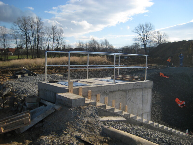 2008 Zelinkovice zabradli